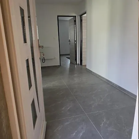 Maison Avec Jardin Et Parking Prive - Proche Centre *